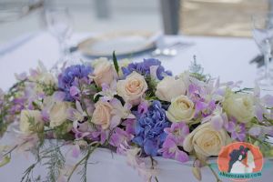 Цветы на свадебном столе