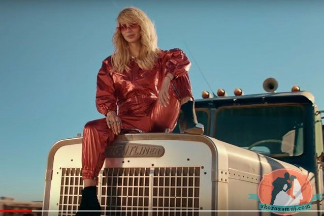 Loboda выпустила клип на песню SuperSTAR