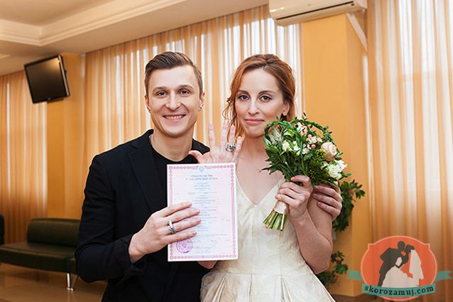 Звезды шоу «Танцы» поженились в Благовещенье